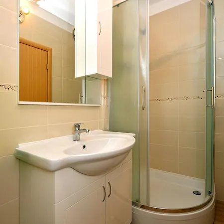 Appartement Goranka 2 *