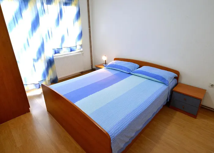 Apartamento Goranka 2 *