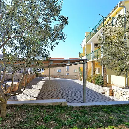 Goranka 2 דירה מורטר